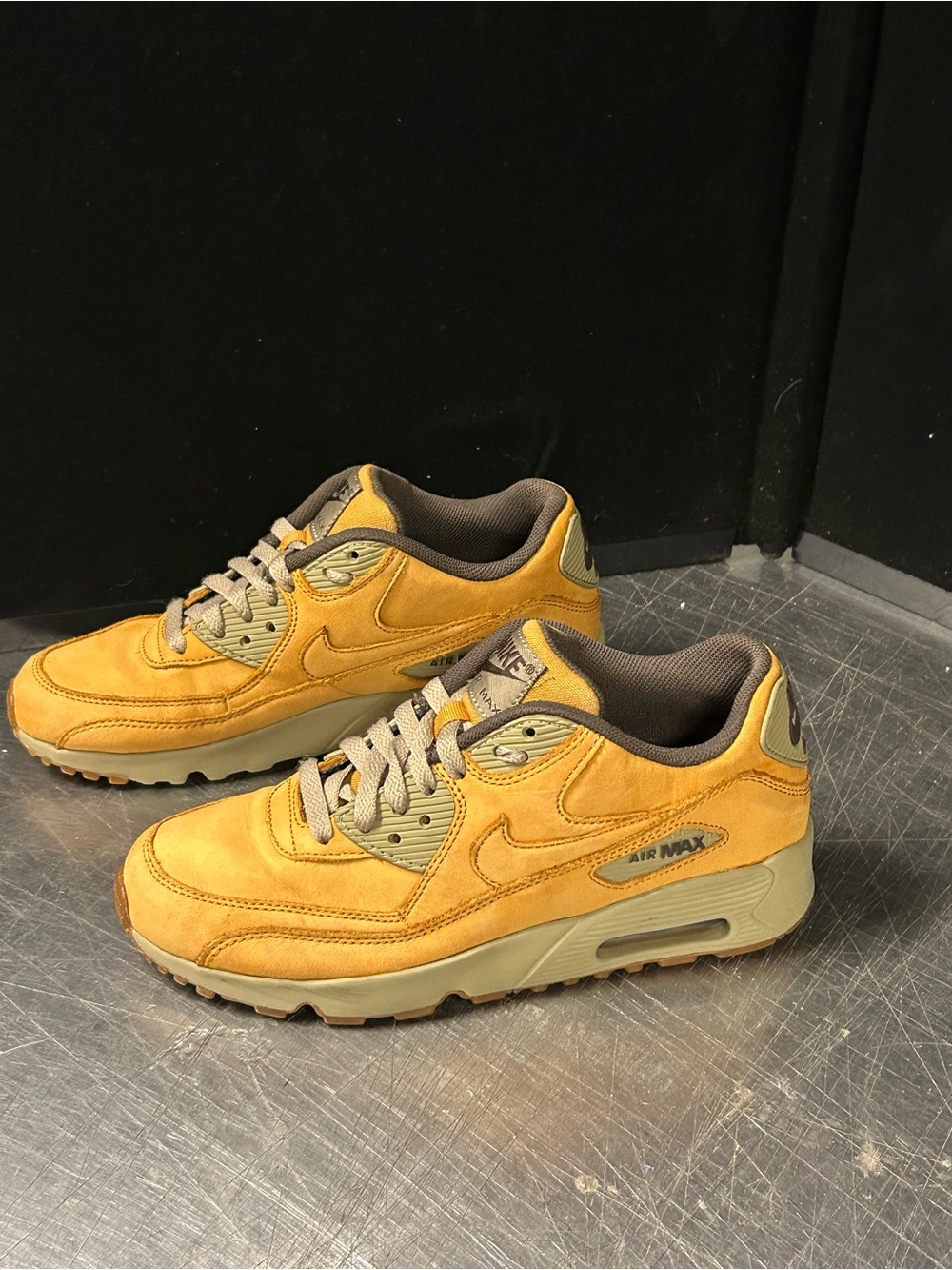 Nike Air Max Size 6.5 Y